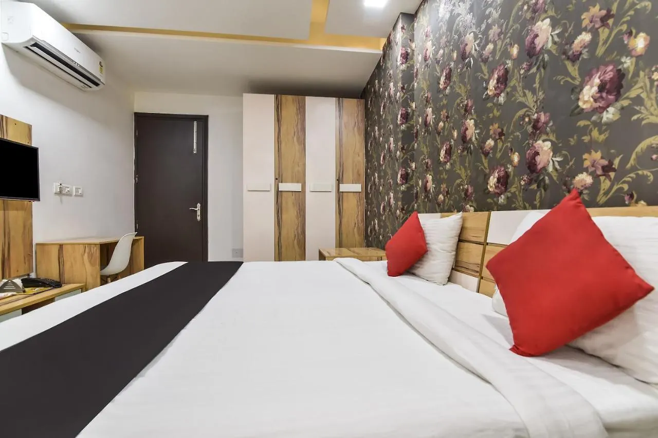 *** Hotel Capital O 30407 Hey Stay Gurgaon India
