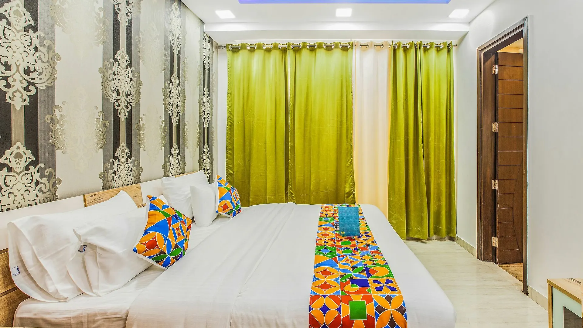 Capital O 30407 Hey Stay Gurgaon India